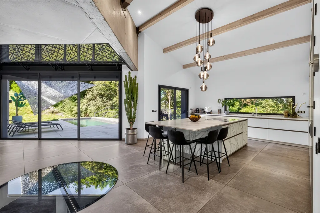 Cuisine - Villa de Prestige avec Piscine à Jacob-Bellecombette
