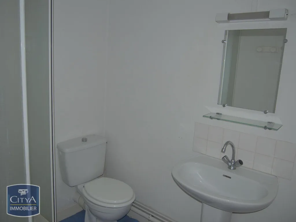 Vannitoad - Two-Bedroom Flat in Gare Quarter, Angers