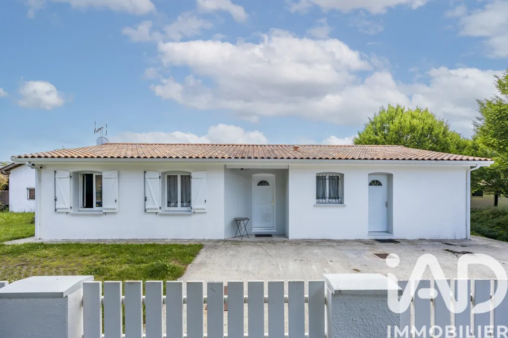 Extérieur - Maison avec Piscine dans le Calme à Candresse