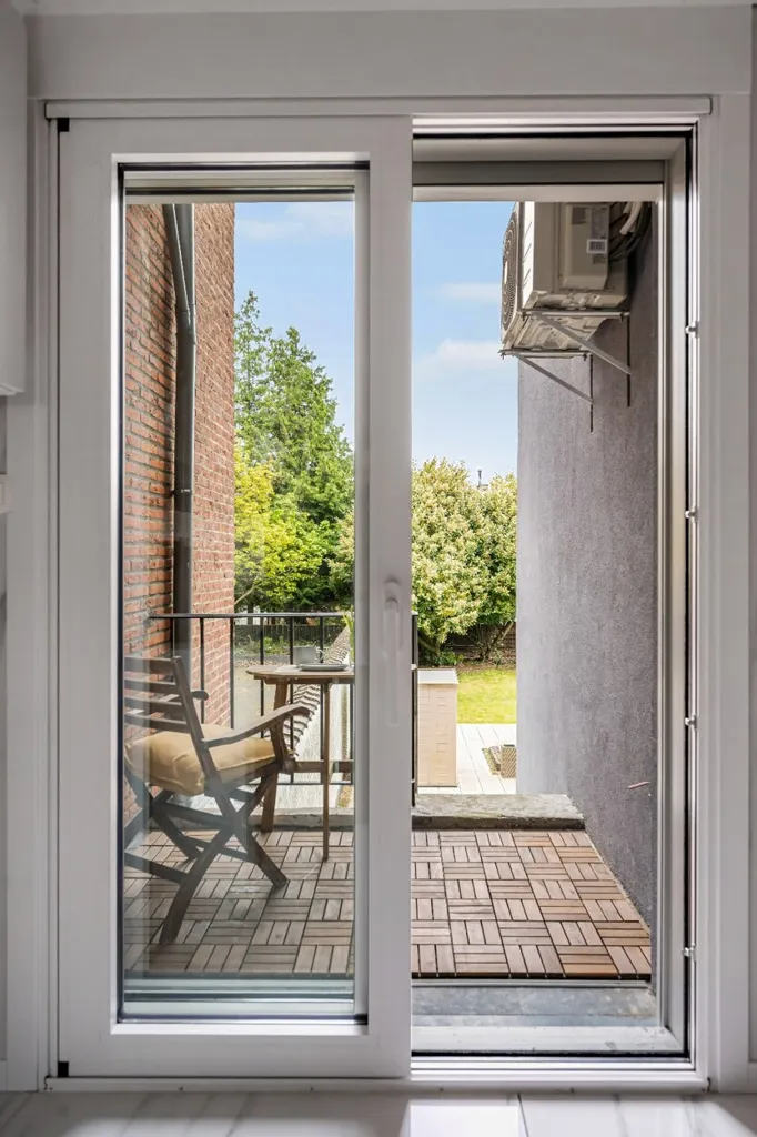 Terrazza - Modernist Apartment with Garden in Antwerp