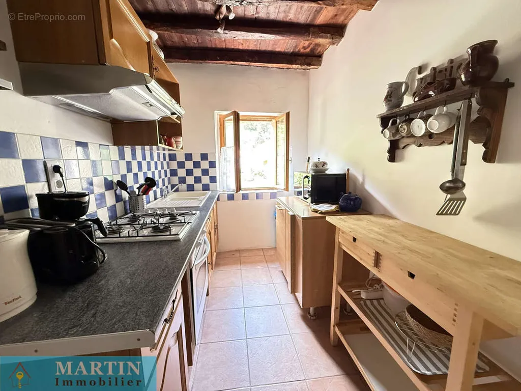 Cucina - Mas with River Access in Peaceful Hamlet