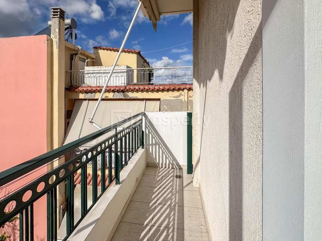 Rõdu - Spacious Apartment with Large Balcony in Ilion