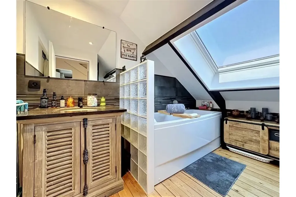 Bathrooms - Duplex with South-Facing Terrace in Tubize