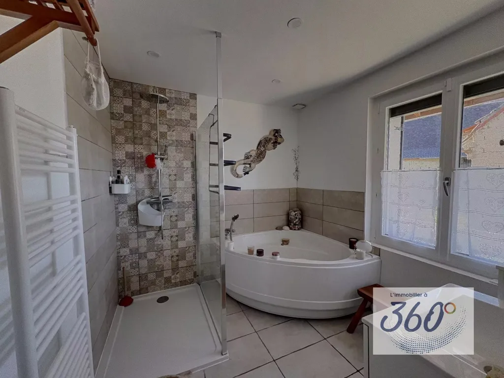 Vannitoad - Renovated Farmhouse with Pool in Louhans