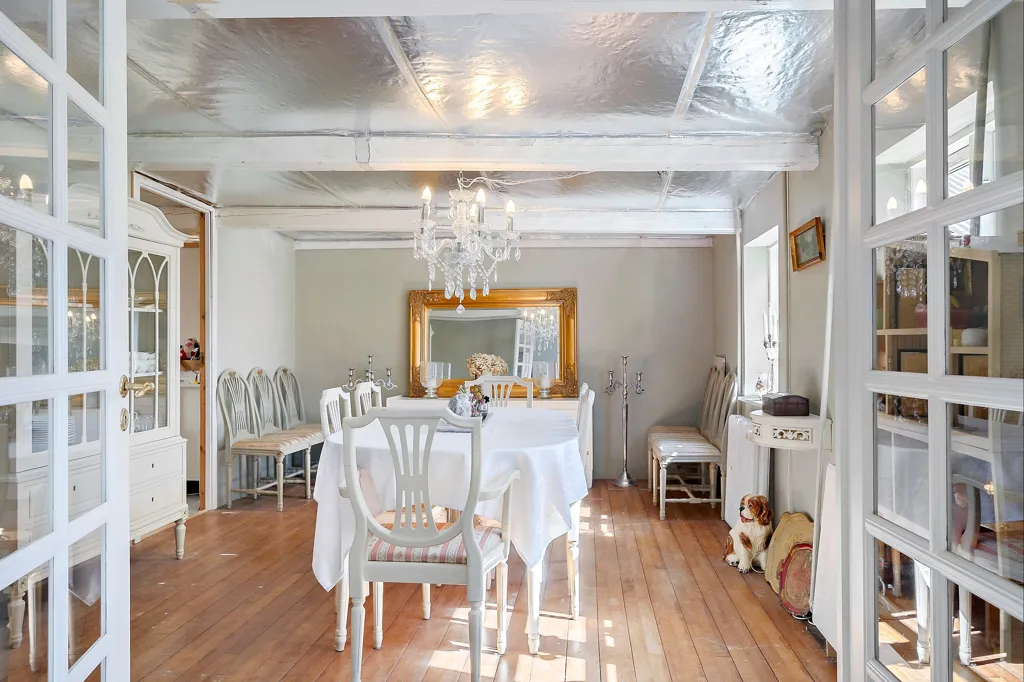 Sala da pranzo - Charming 4-Bedroom Villa in Countryside