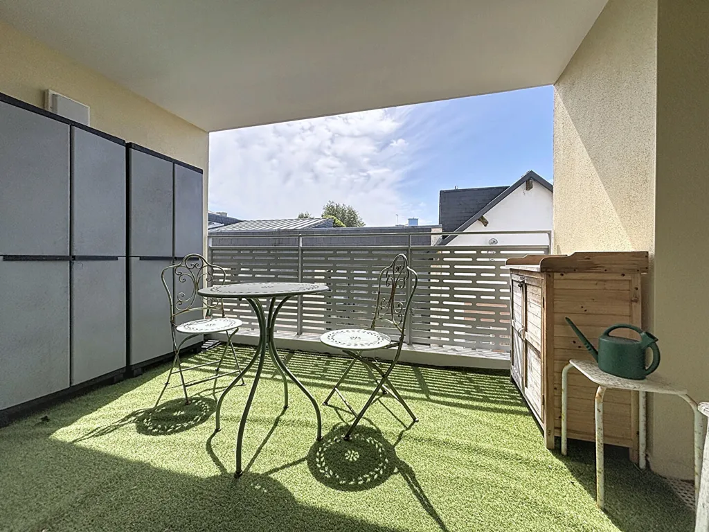 Terrasse - Appartement PMR 3 Pièces au Centre de Plougonvelin