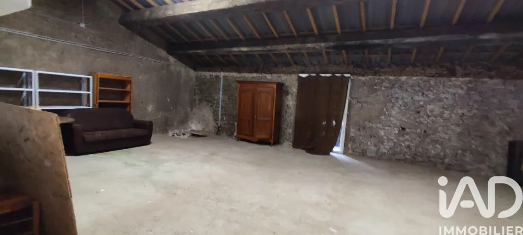 Pièces - Maison de Caractère avec Piscine à Adissan