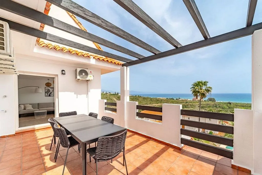 Terrass - Duplex with Pool and Terrace in Manilva