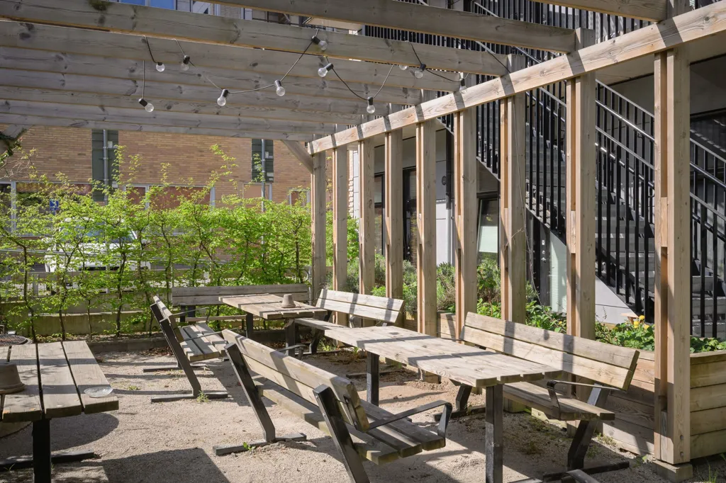 Terrasse - Industrial-Style Flat with Workspace in Norra Sorgenfri