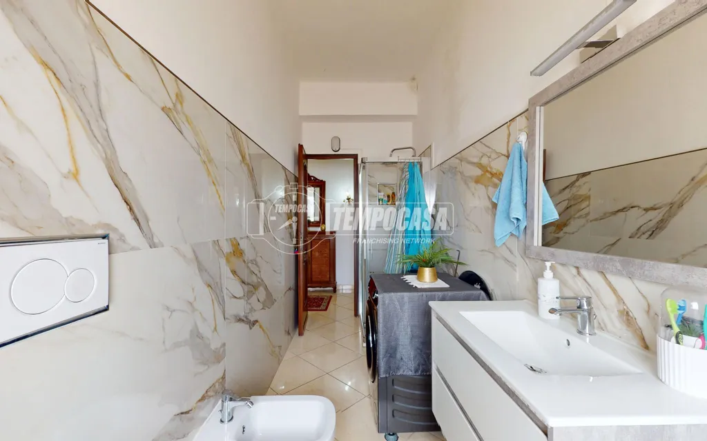 Bagni - Trilocale with Balcony in Bra