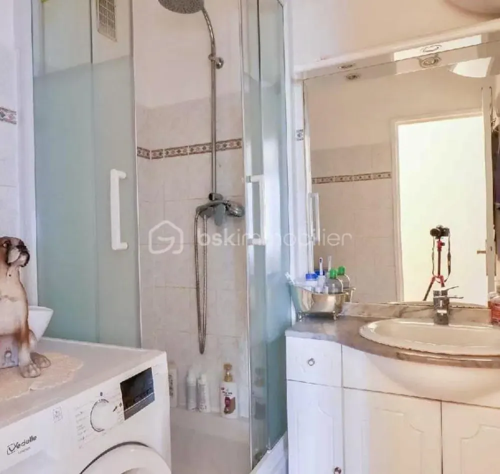 Vannitoad - Shared Room Flat with Metro Access in Vitry-sur-Seine