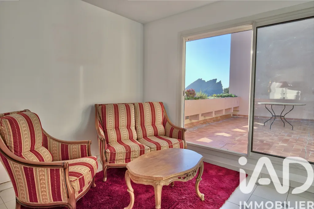 Elutuba - T3 with Panoramic Sea View in La Ciotat