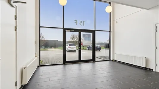 Entrée - Office Space with Open Plan in Odense SØ