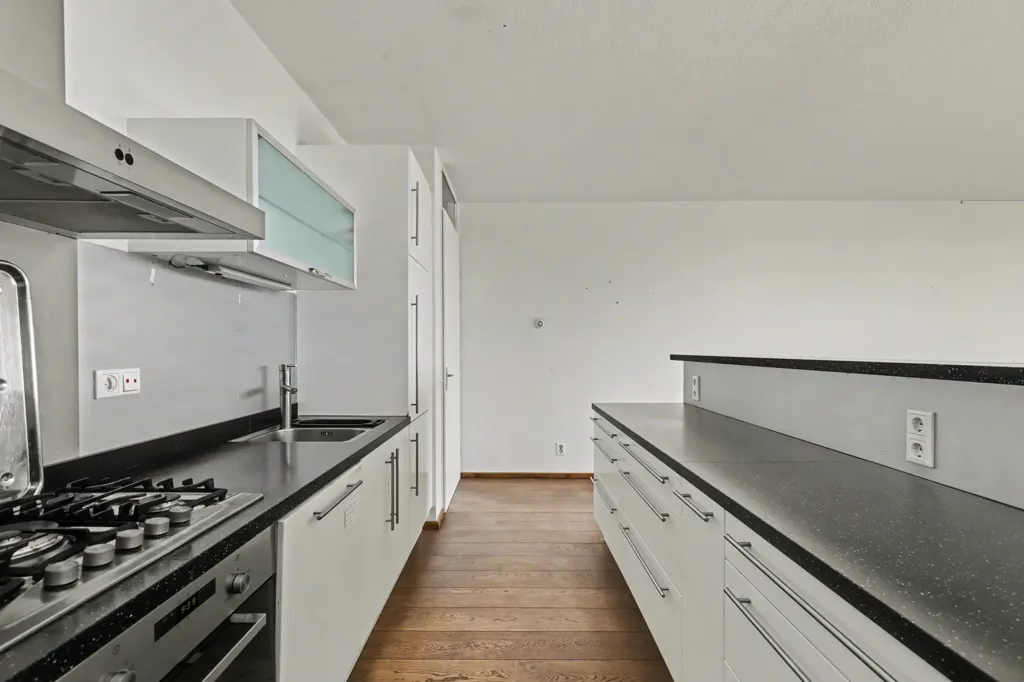 Köök - Corner Flat with River View in Brandepoort