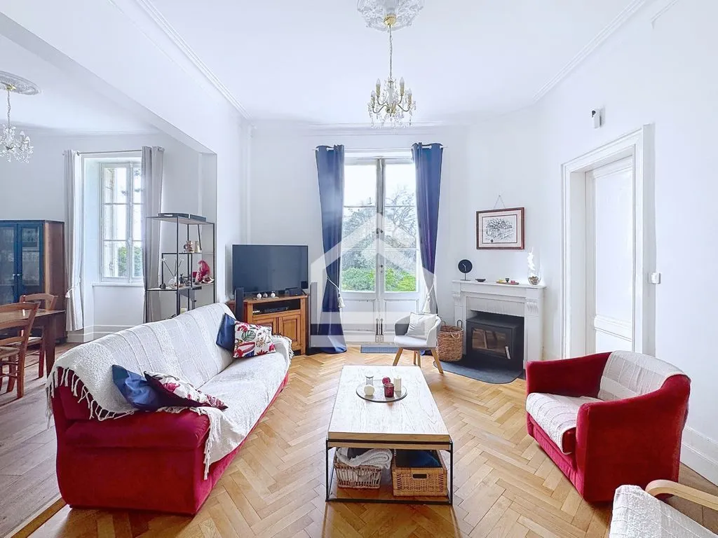 Elutuba - Historic House with Garden in Margaux