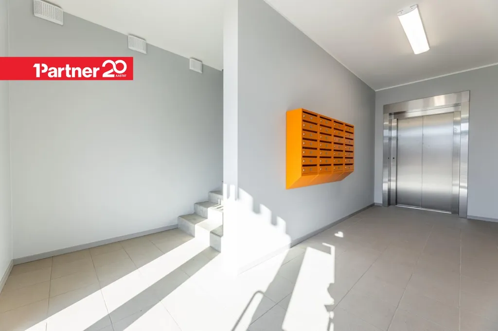 hallway_entrance
