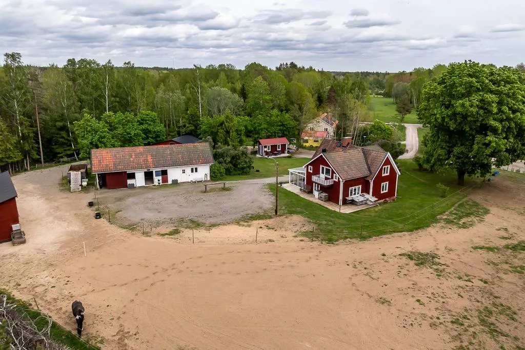 7-toaline maja asukohas Norrtälje kommun