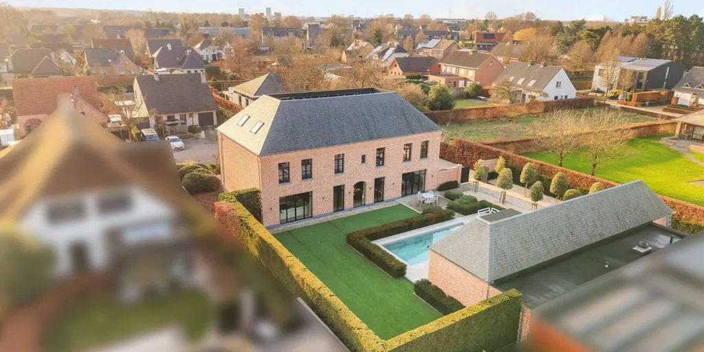 Vue aérienne - Manoir Énergétiquement Éfficace avec Piscine à Hoogstraten