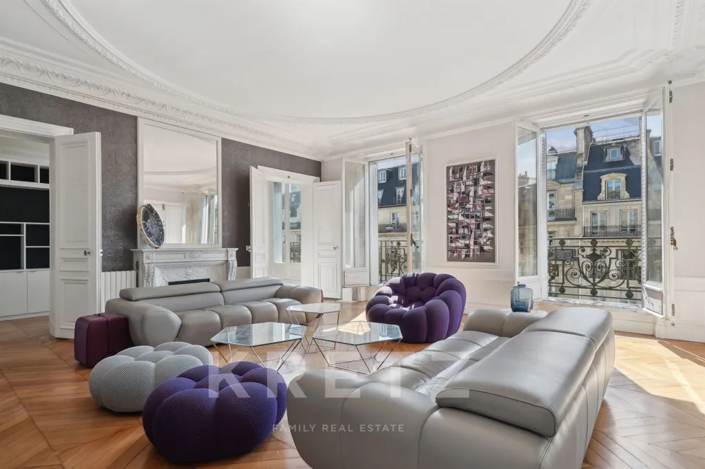 Elutuba - Family and Reception Apartment with Balcony on Opera Avenue