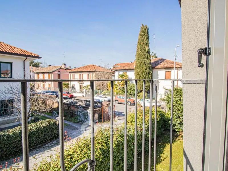 Balcon - Rearranged Bifamiliar with Garden in Udine
