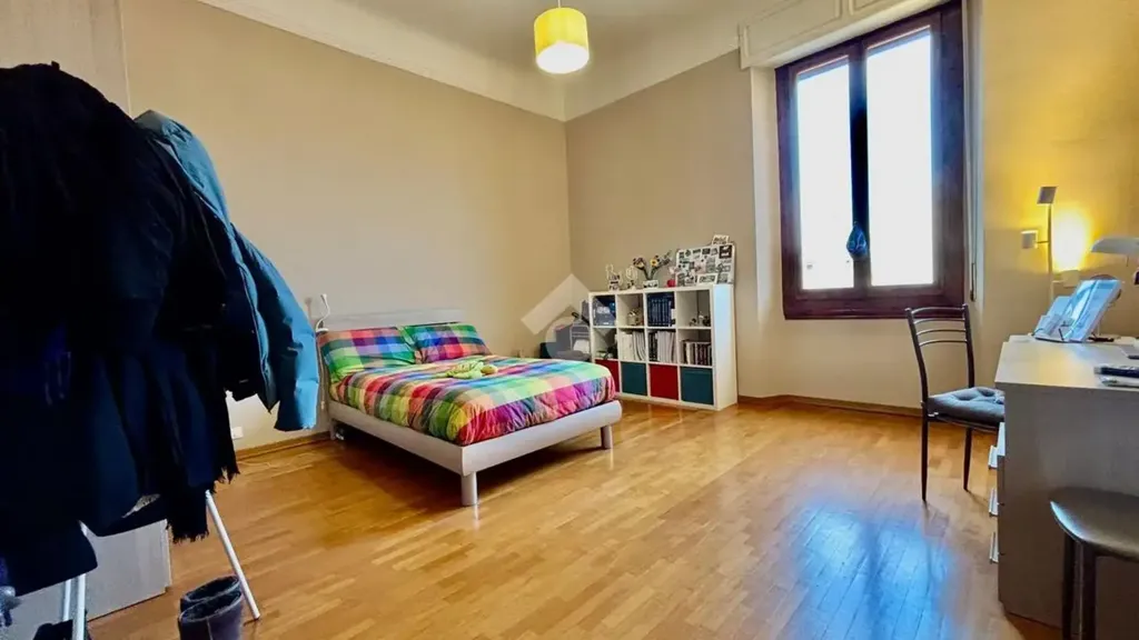 Chambres - Period Apartment with Balcony in Florence
