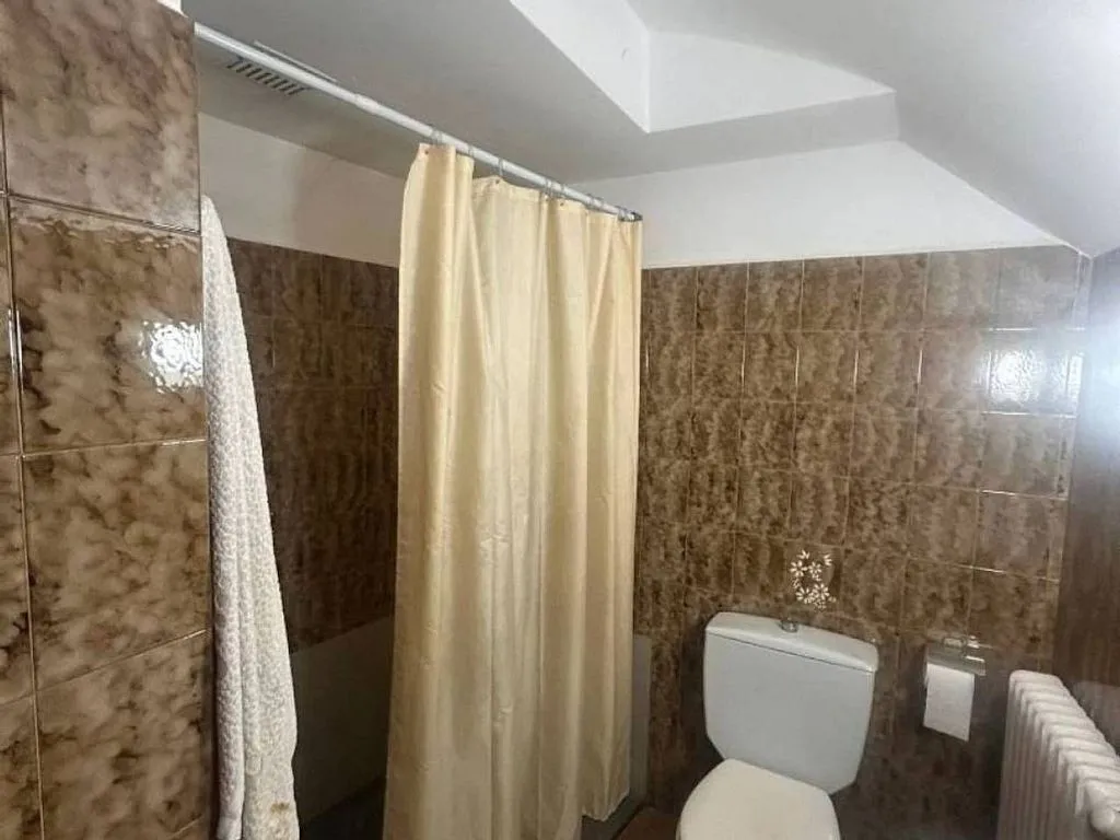 Vannitoad - Chalet with Independent Apartment in Alentorn
