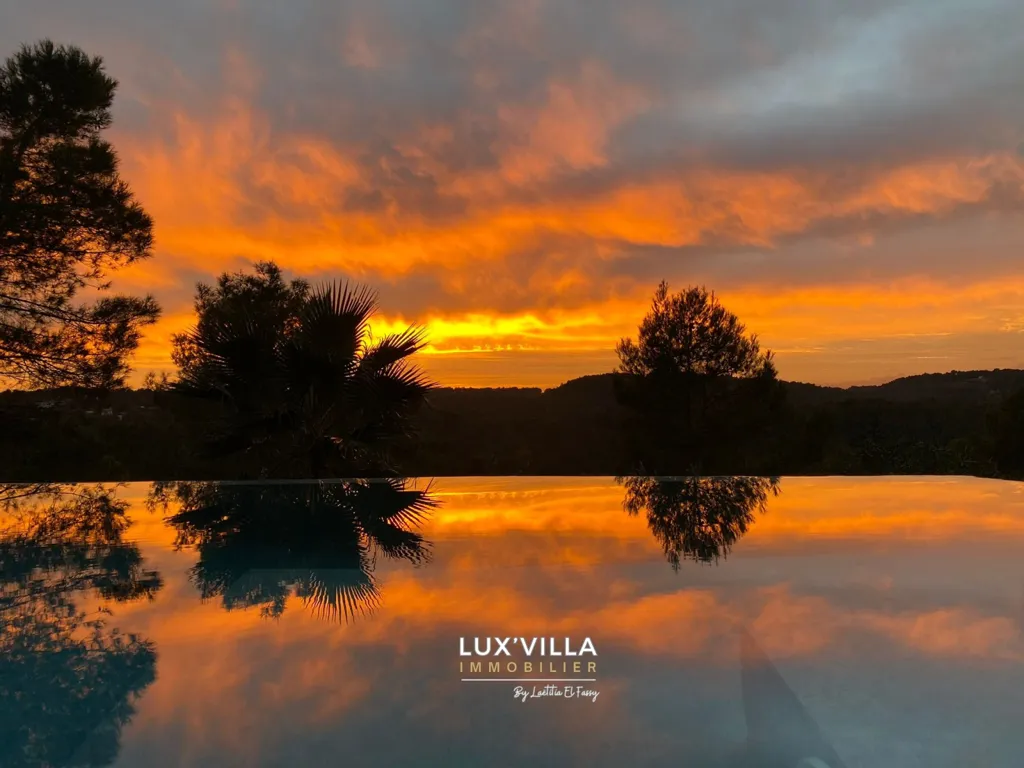 Piscine - Villa d'Architecte Connectée avec Vue Panoramique à Montferrier-sur-Lez