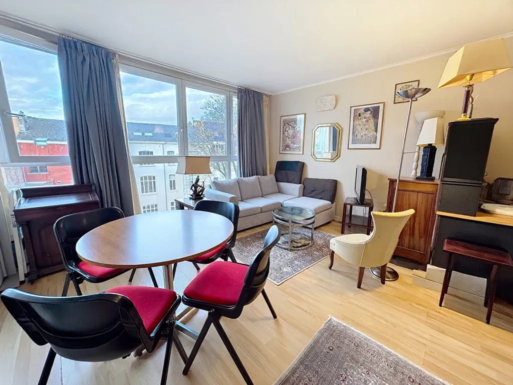 Elutuba - Studio with Elevator in Saint-Gilles