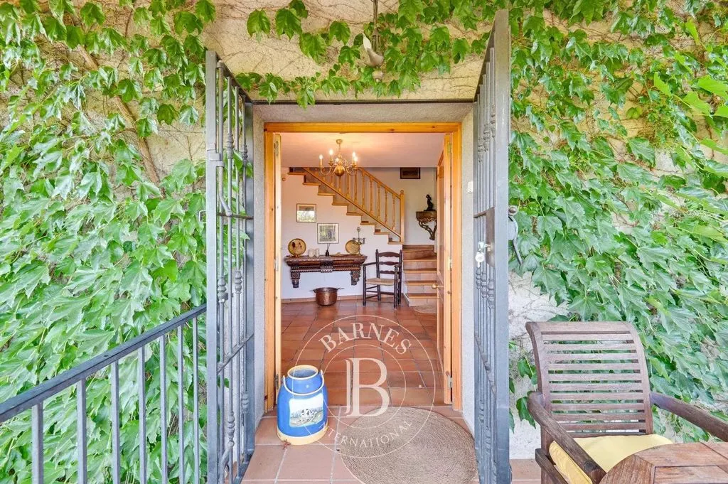 Terrasse - Modernist Farmhouse with Pool in Llagostera