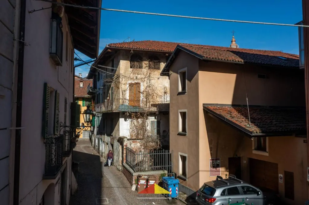 Välivaade - Restoration Project in Historic Centre, Saluzzo