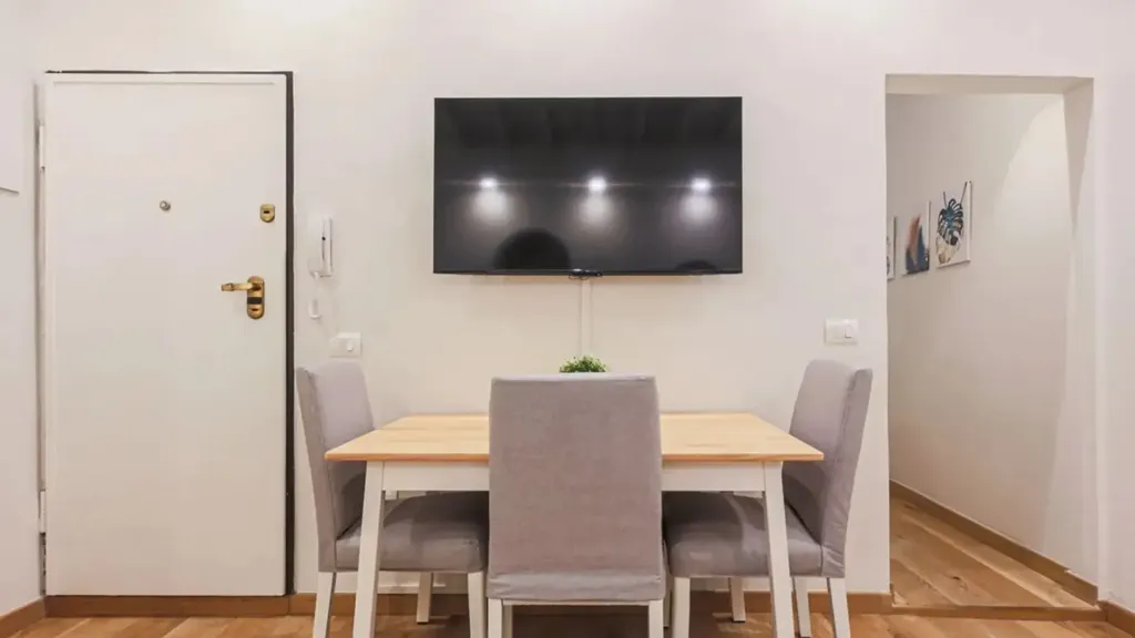 2-room apartment in IT