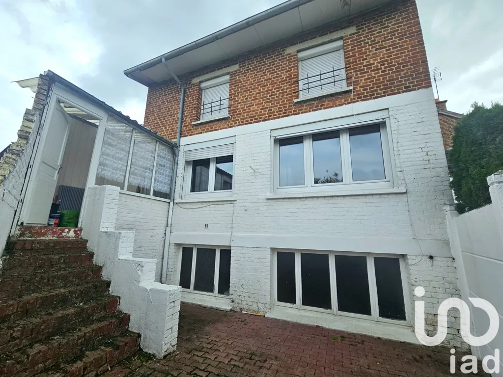 Extérieur - Maison des Années 50 avec Garage à Maing