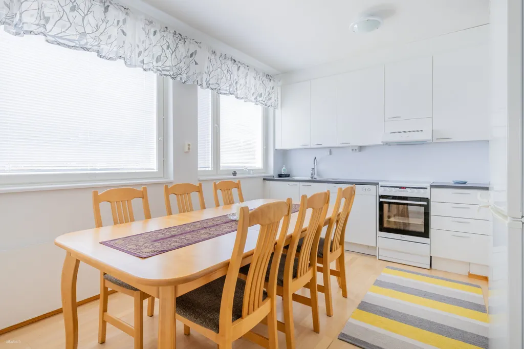 Sala da pranzo - Modernised Apartment with Garden in Kajaani