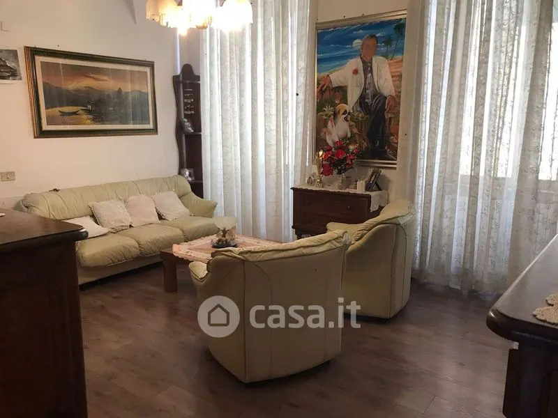 Séjour - Central Quadrilocale with Balcony in Sanremo