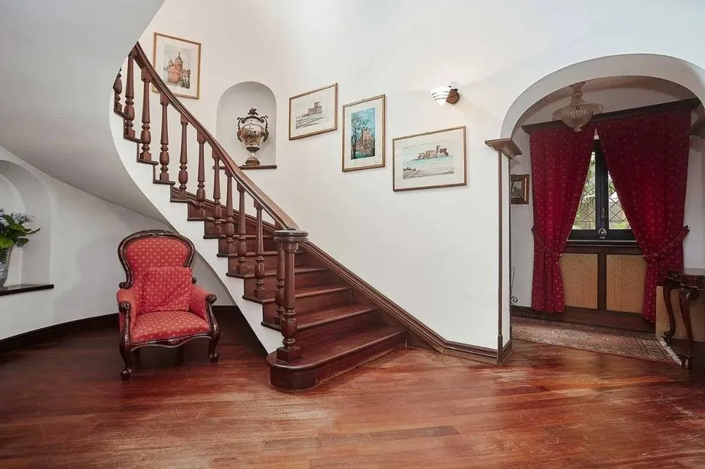 Pièces - Luxury Villa with Garden in Palermo