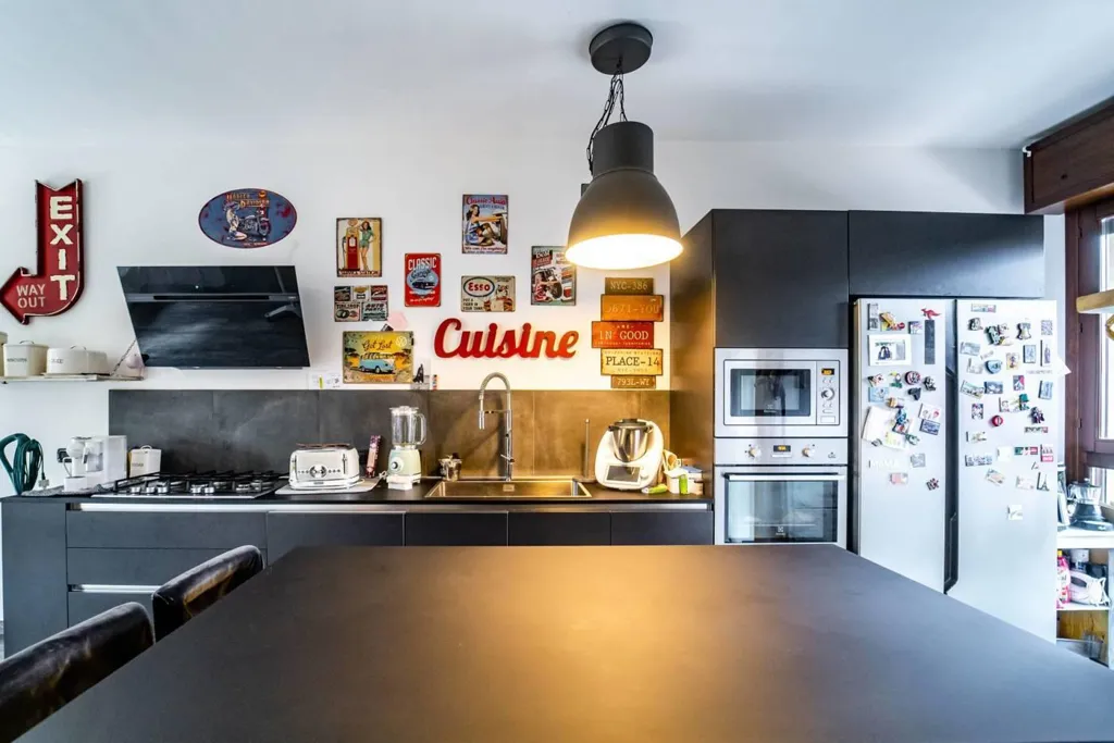 Cuisine - Villa with Private Garden in Sasso Marconi