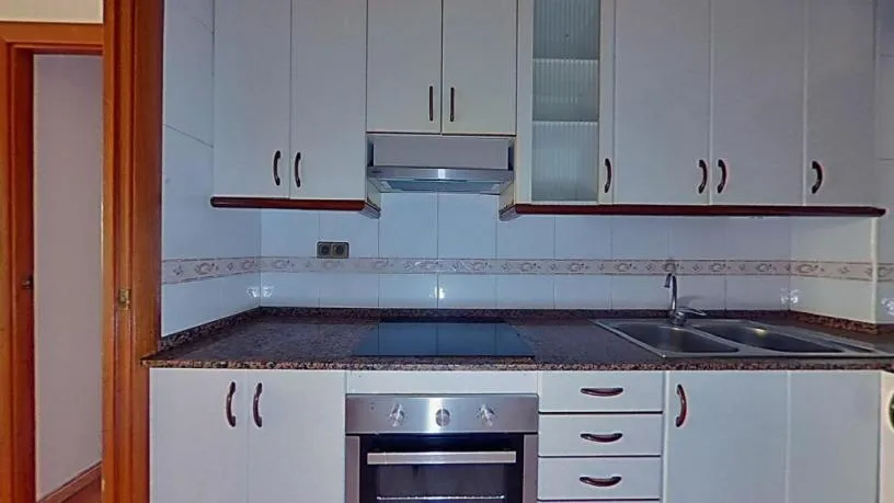 Köök - Apartment with Garden Access in Rubí, Barcelona