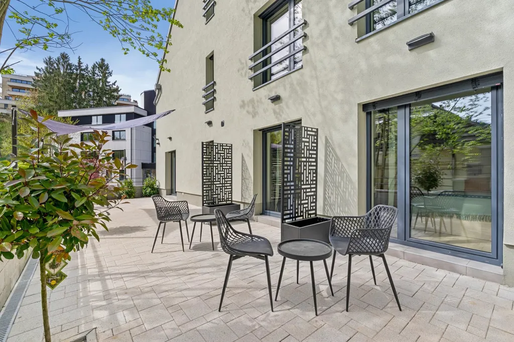 Jardin - Studio Meublé avec Terrasse à Luxembourg-Belair