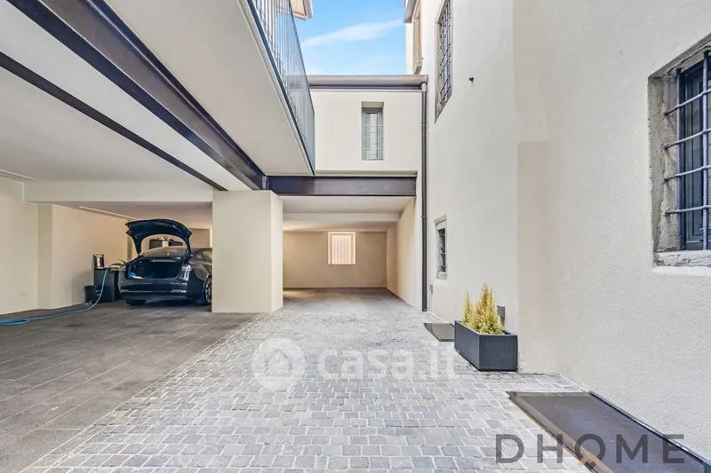 Garage - Spacious 4-Bedroom Flat with Balcony in Seriate