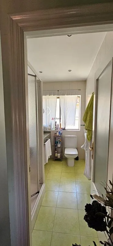 Salles de bain - Bay View Flat with Garage in City Centre