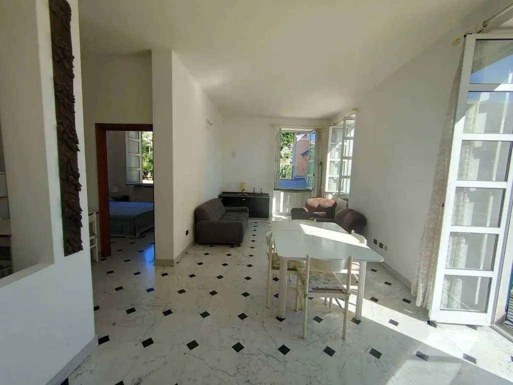 Elutuba - Luxury Apartment with Historic View in Chiavari