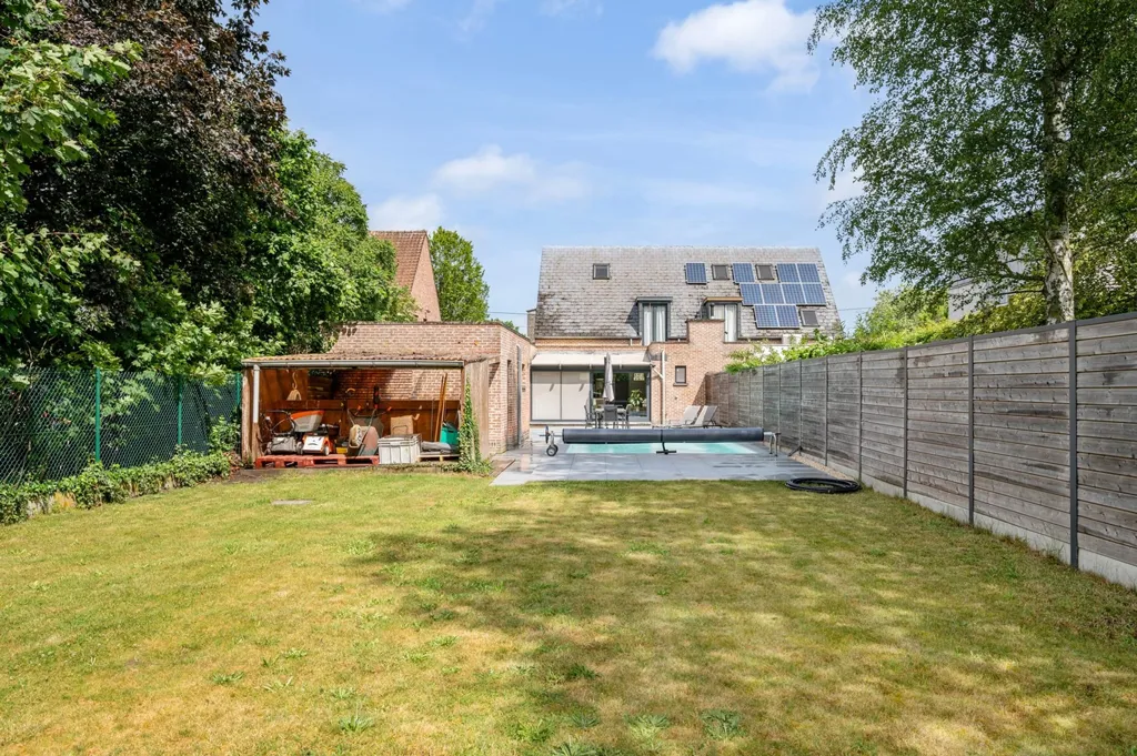 Jardin - Bâtiment Semi-ouvert Rénové avec Piscine à Berlaar