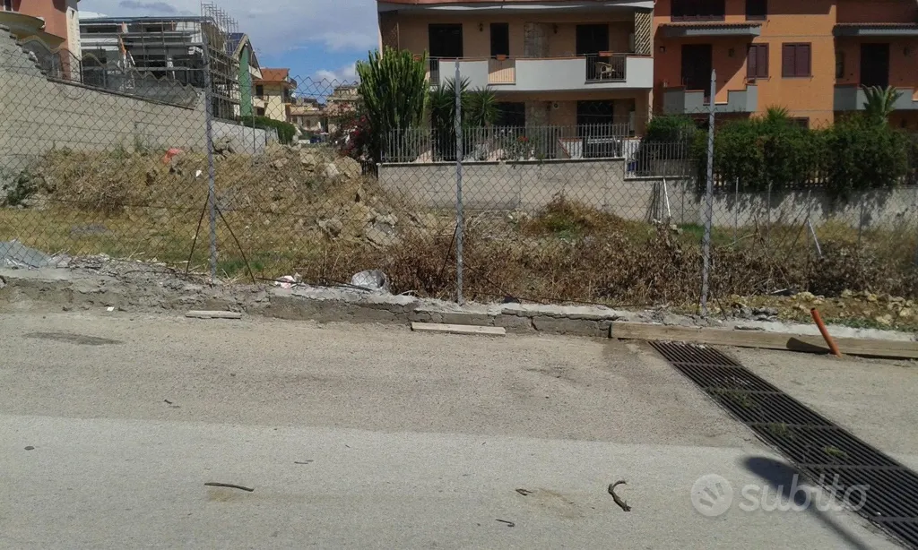 Jardin - Buildable Land with Green Space in Francofonte