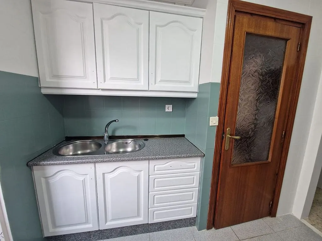 Cuisine - Apartment with Balcony in Jerez de los Caballeros