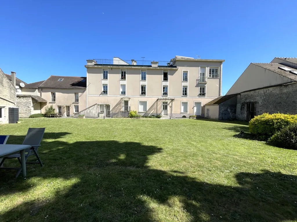 Jardin - Appartement Duplex avec Toit-Terrasse à La Ferté-Alais