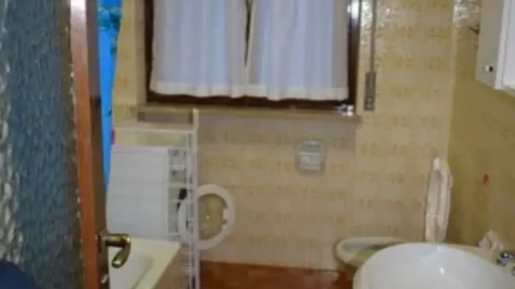 Vannitoad - Spacious Trilocale with Balcony in Locatello