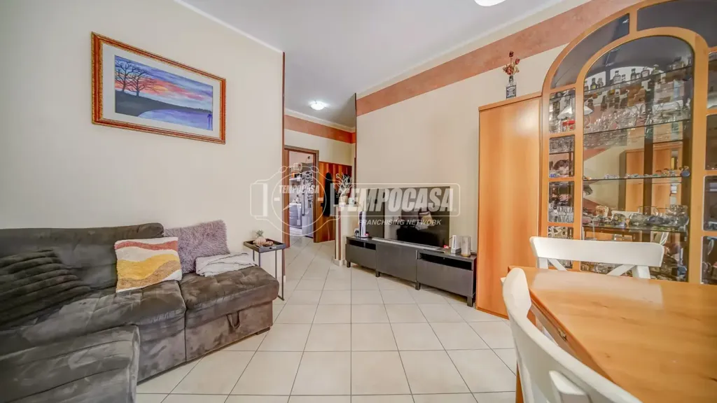 Séjour - Rustic Trilocale with Garden in Turbigo