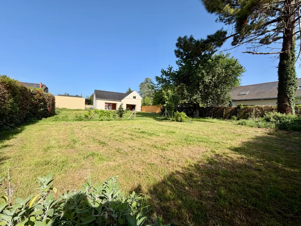 Aed - 10-Piece House with Indoor Pool in Tiercé