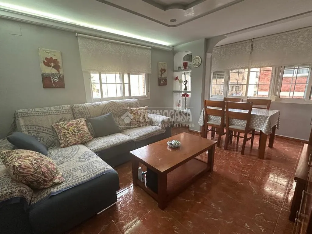 Elutuba - Reformed Flat with Balcony in Miraflores, Málaga