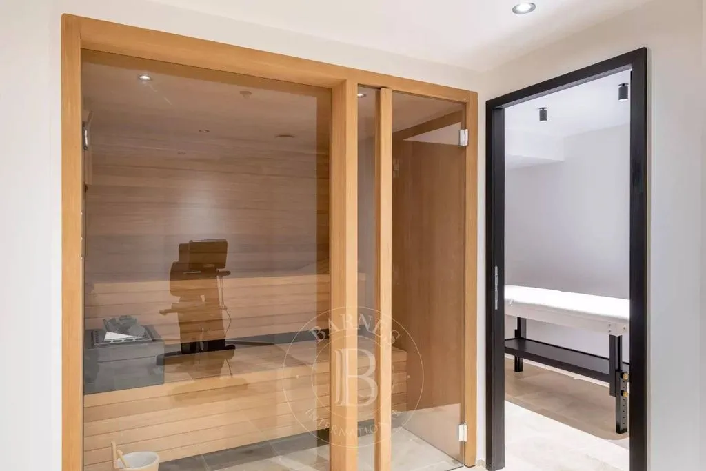 Rooms - Luxury Villa with Sea View at Cap d'Antibes